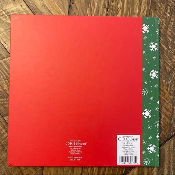 C.R. Gibson Keepsake Christmas Coloring Book For Young Children Hardback. New - Picture 6 of 7